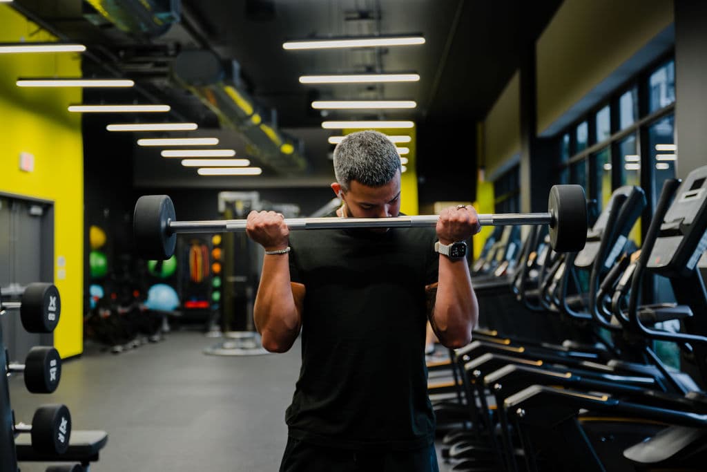 Barbell workout at Metro Parc Hialeah